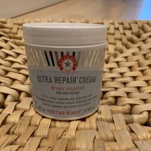 First Aid Beauty Ultra Repair Cream